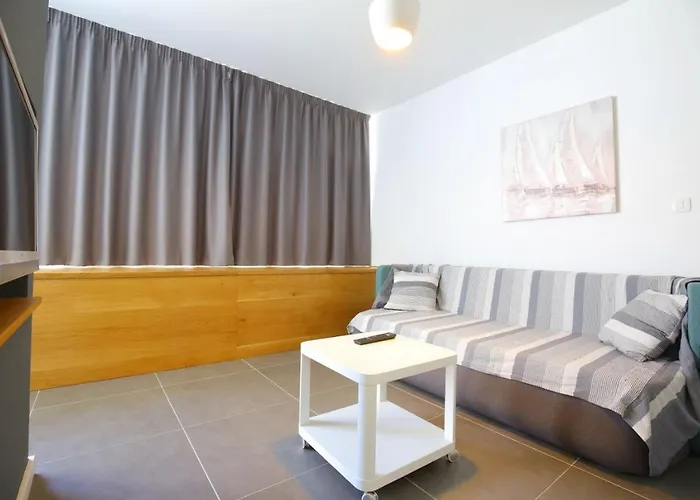 شقة Luce زادار